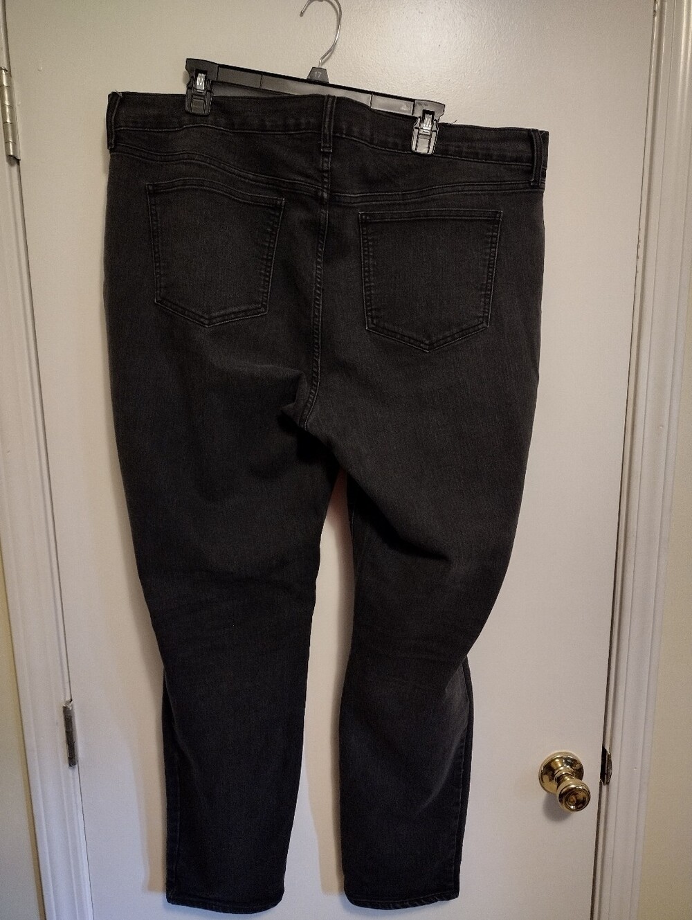 Old Navy Black Skinny Jeans for Women - Picture 3 of 4